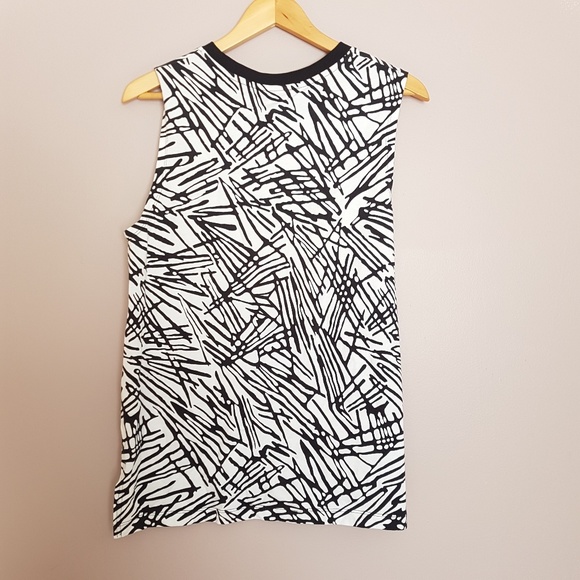 NWT Nike Muscle Women's Tank Top - Picture 7 of 8